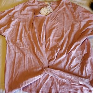 Dolman with twisted front